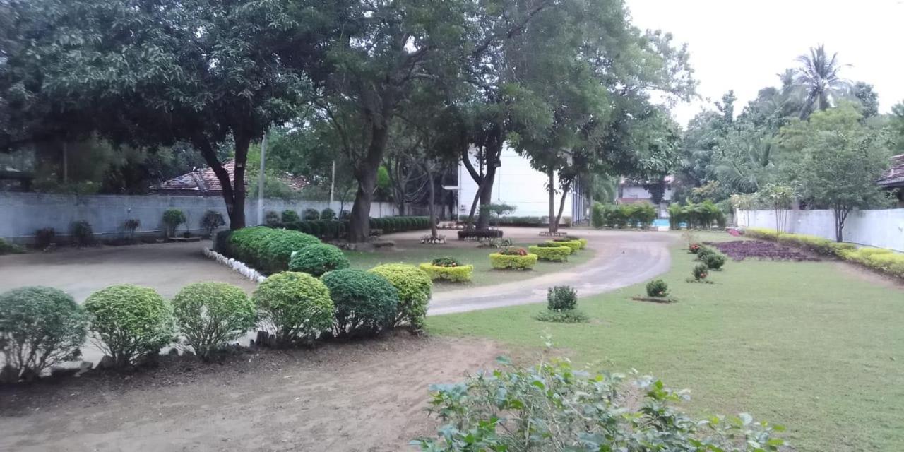 Samwill Holiday Resort Катарагама Екстер'єр фото