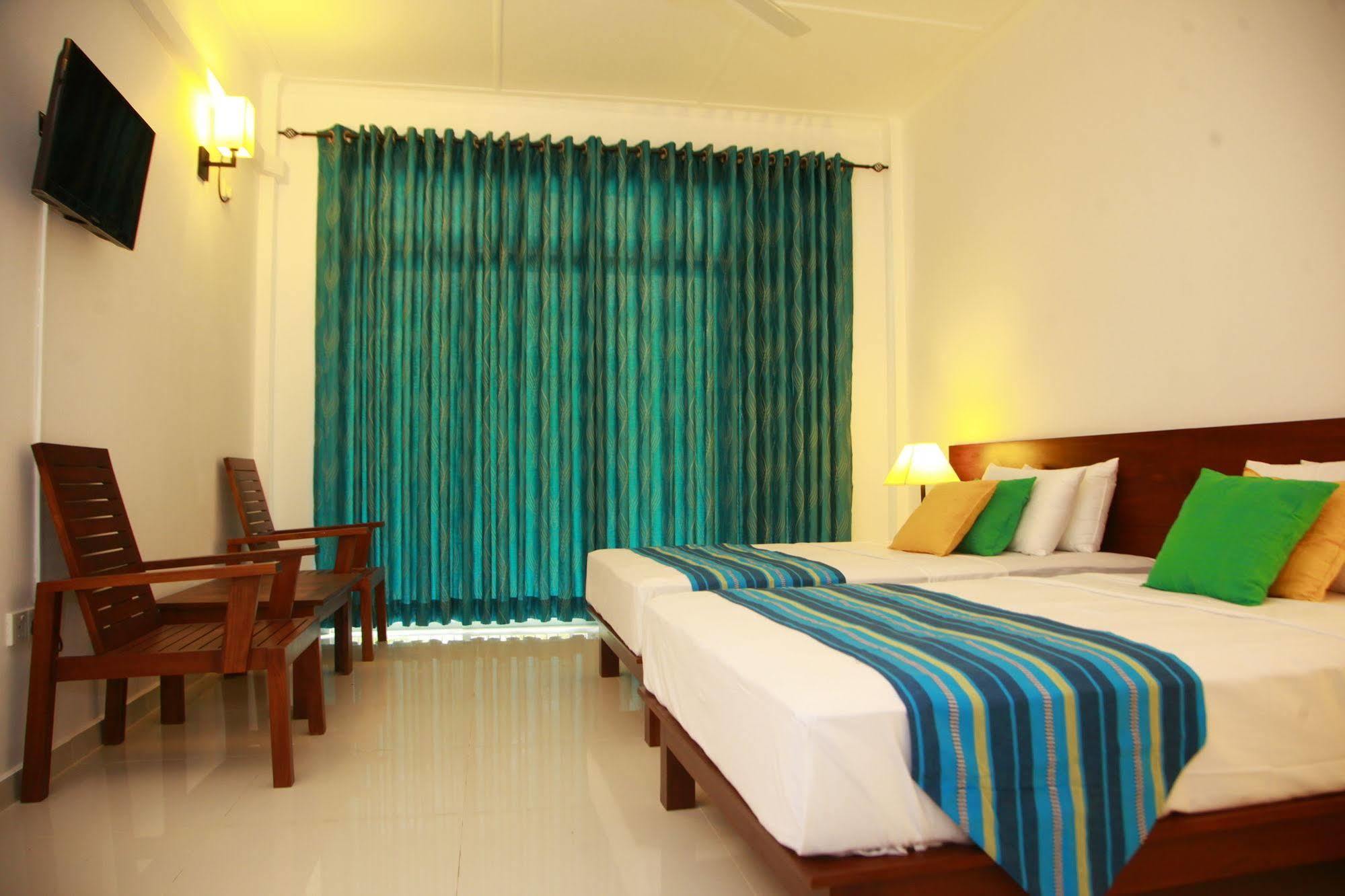 Samwill Holiday Resort Катарагама Екстер'єр фото